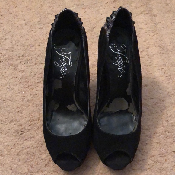 Fergie Entourage Black Suede Peep Toe Heels Size 7.5 - Picture 2 of 5